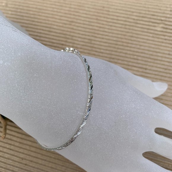 NWOT 7.5” Italian Silver Bracelet - Picture 2 of 7